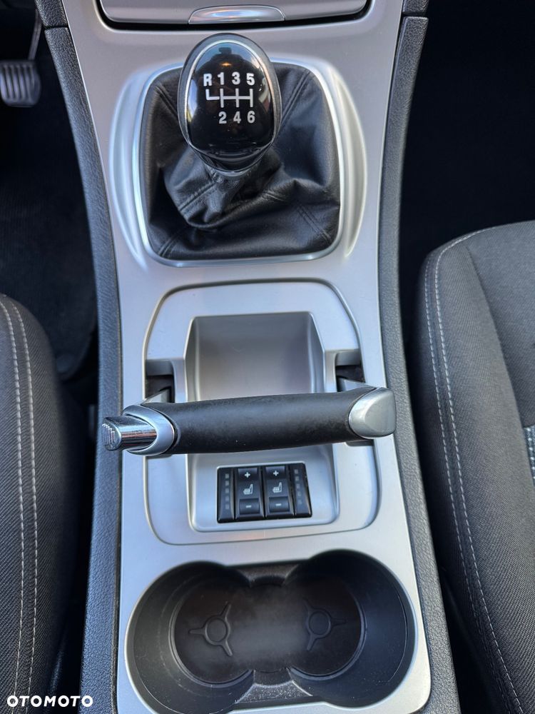Ford Galaxy - 11