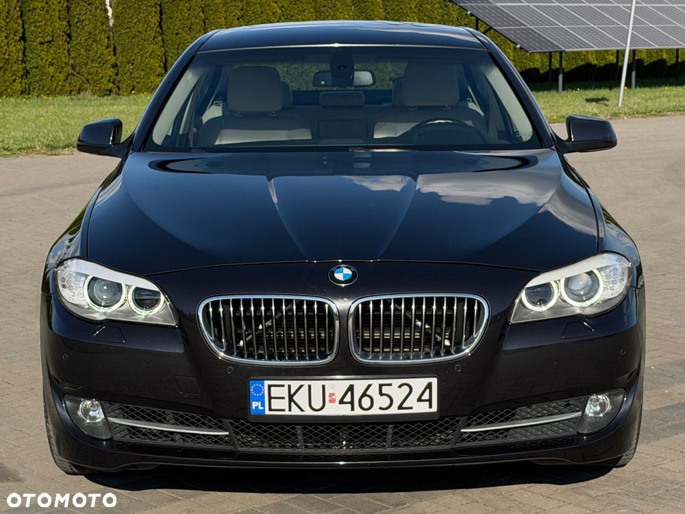 BMW Seria 5 528i Sport-Aut Luxury Line - 20