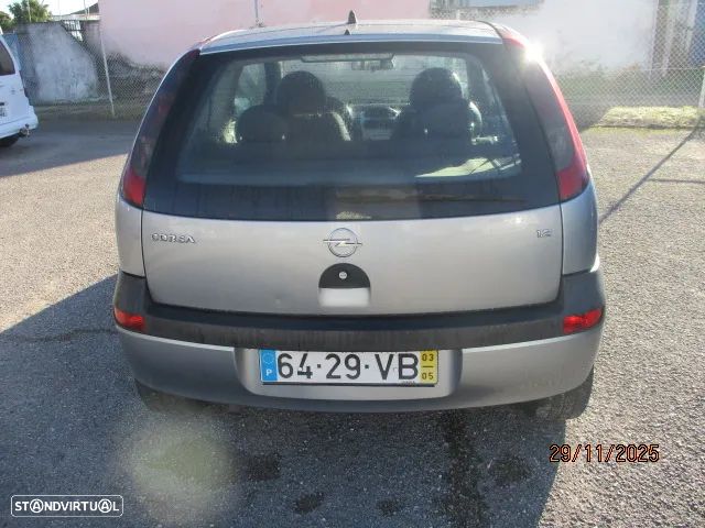 Opel Corsa 1.2 16V Enjoy - 2