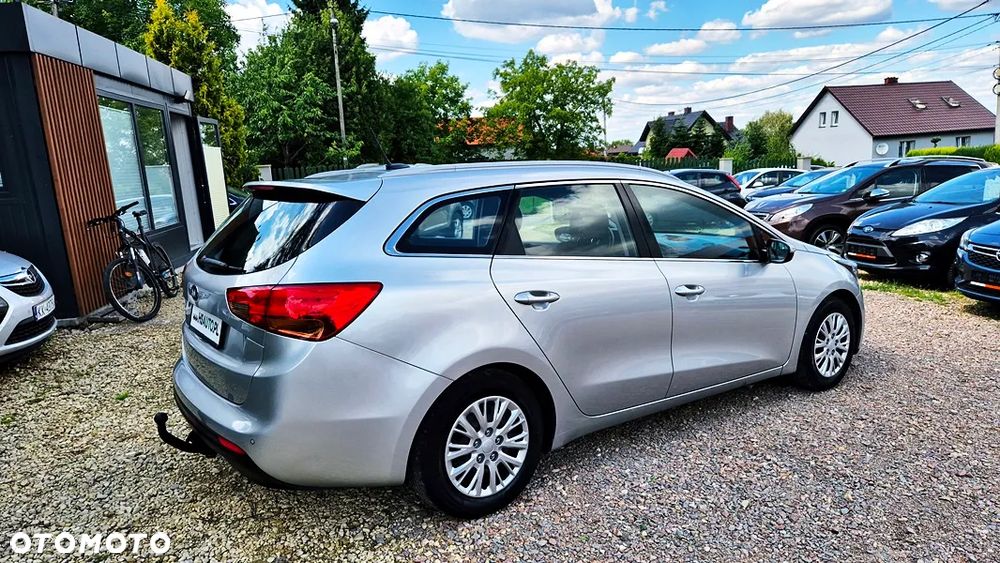 Kia Ceed 1.6 GDI XL - 12