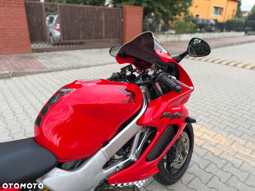 Honda VTR - 14