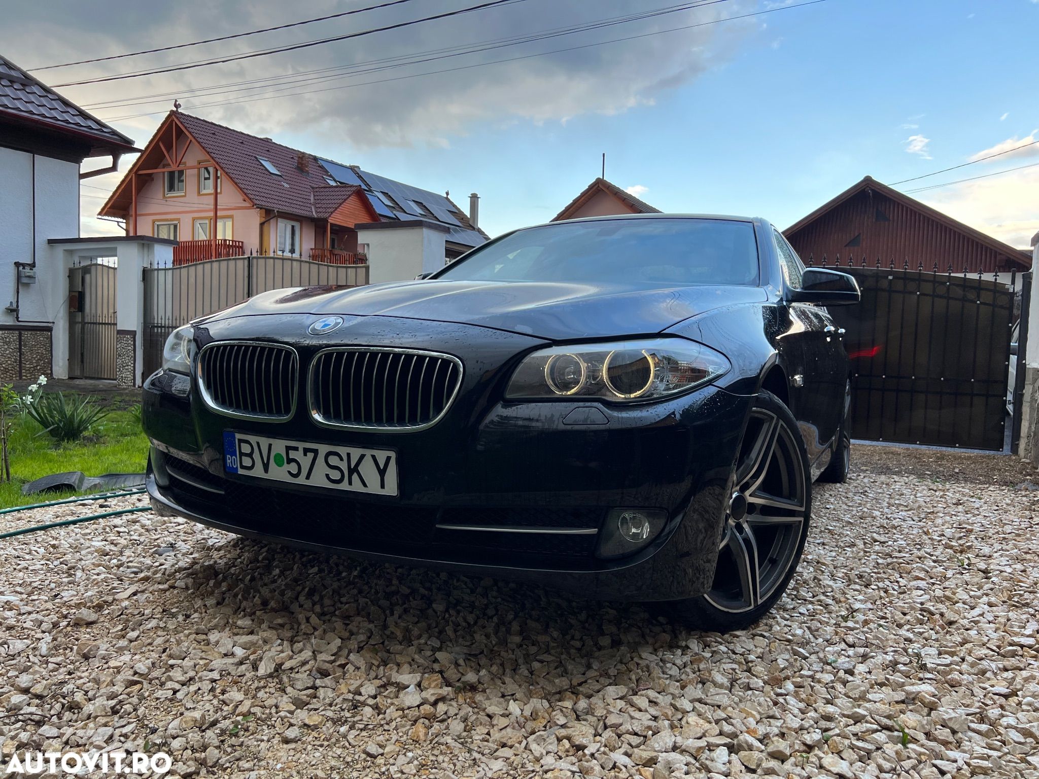 BMW Seria 5 520d Efficient Dynamics Edition - 1