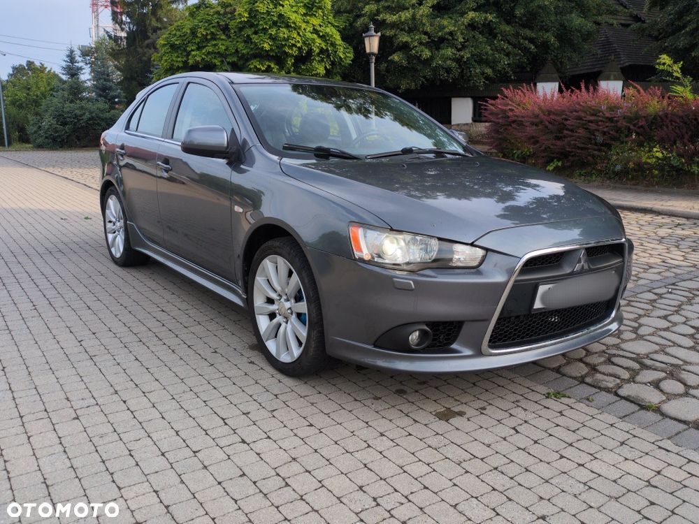 Mitsubishi Lancer - 1
