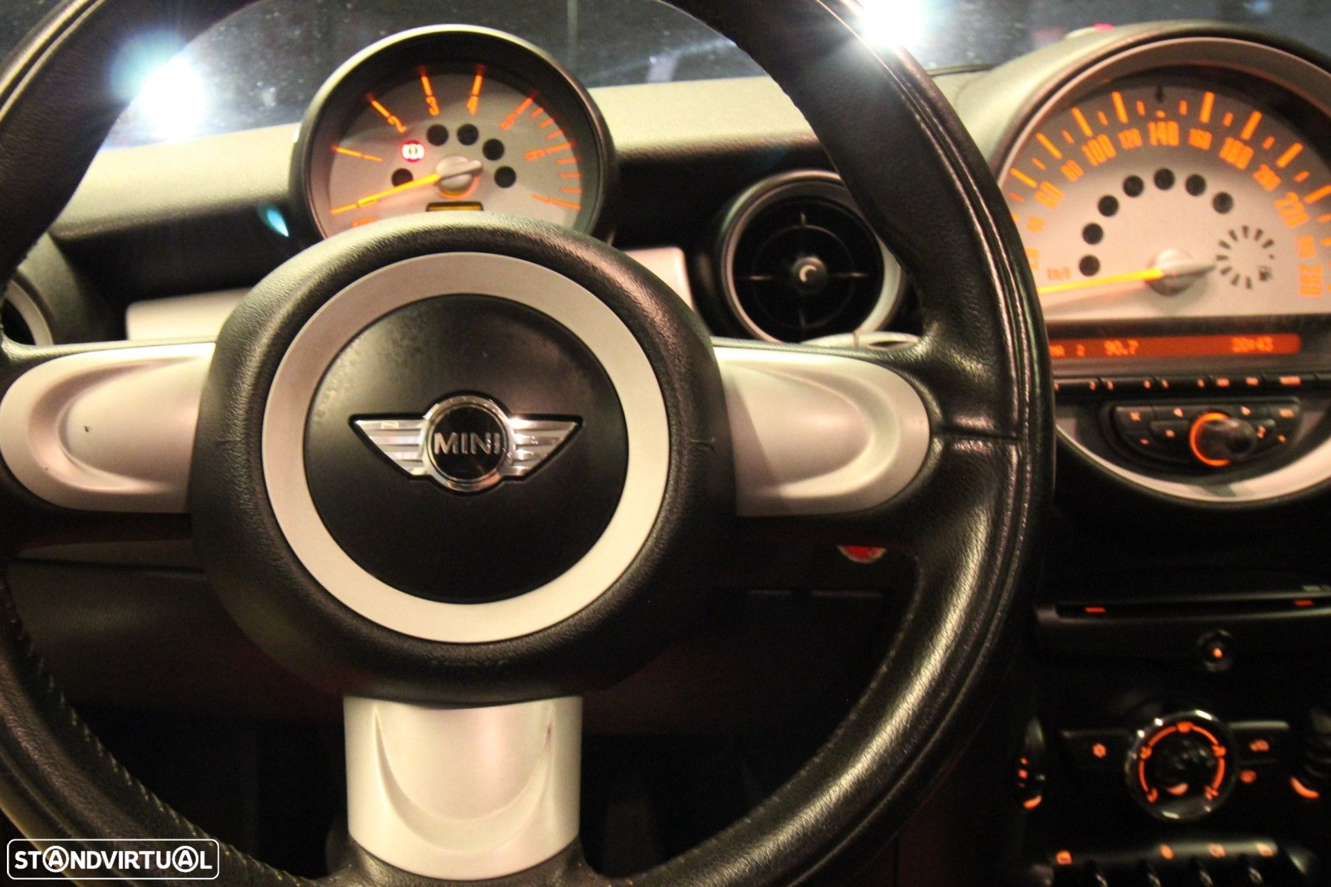 MINI 3 Portas Cooper D - 5