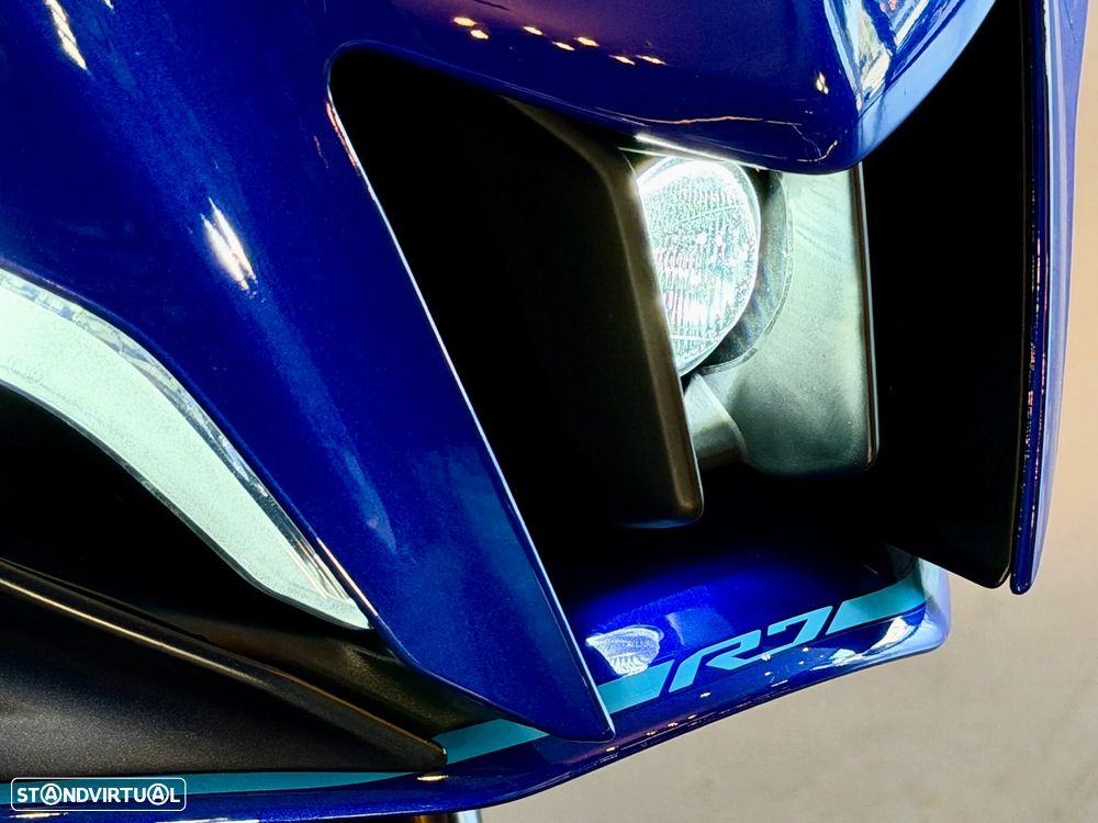 Yamaha YZF R7 - 20