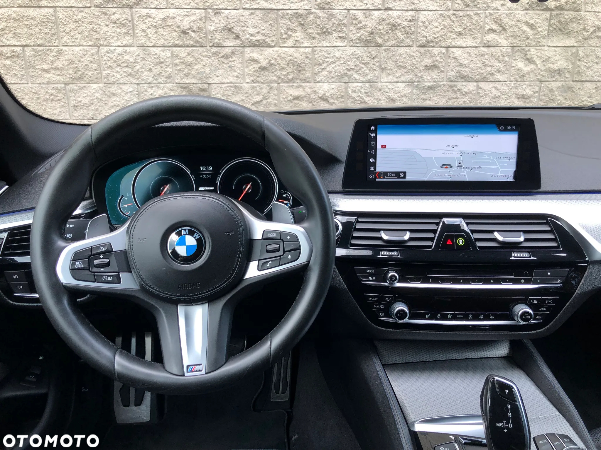 BMW Seria 5 530e iPerformance - 13