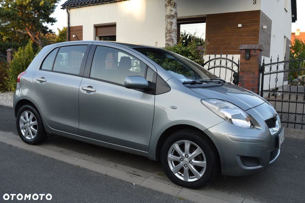 Toyota Yaris - 3