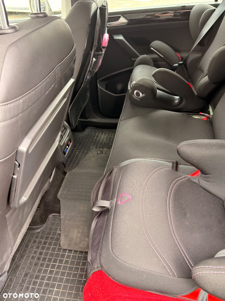 Volkswagen Touran 1.5 TSI ACT OPF Highline - 14