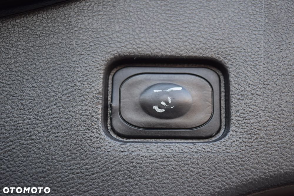 Ford Mondeo SW 2.0 TDCi Titanium - 34