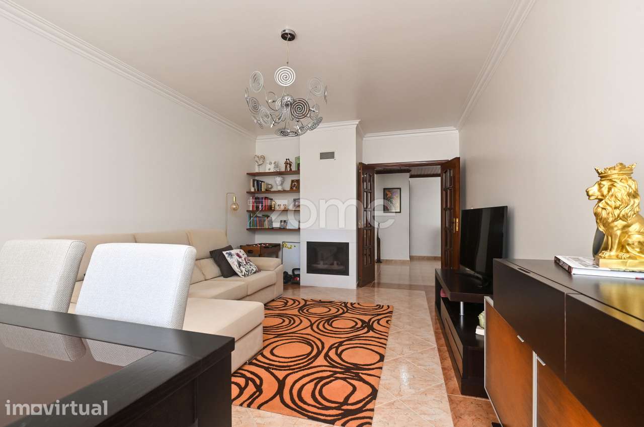 Apartamento T2 Mobilado para Arrendamento | Serra das Minas - Grande imagem: 3/24