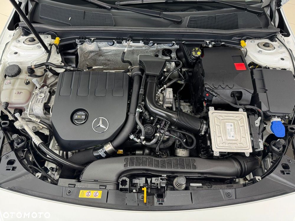 Mercedes-Benz CLA - 20