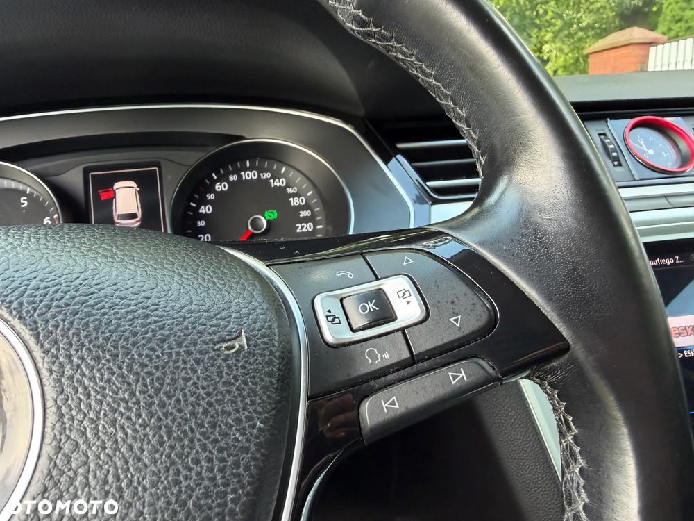 Volkswagen Passat Variant 1.4 TSI BMT ACT Trendline DSG - 22