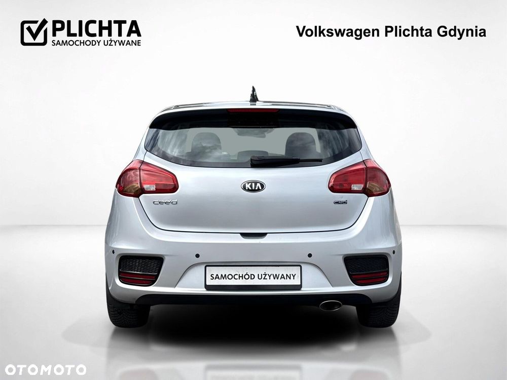 Kia Ceed - 5