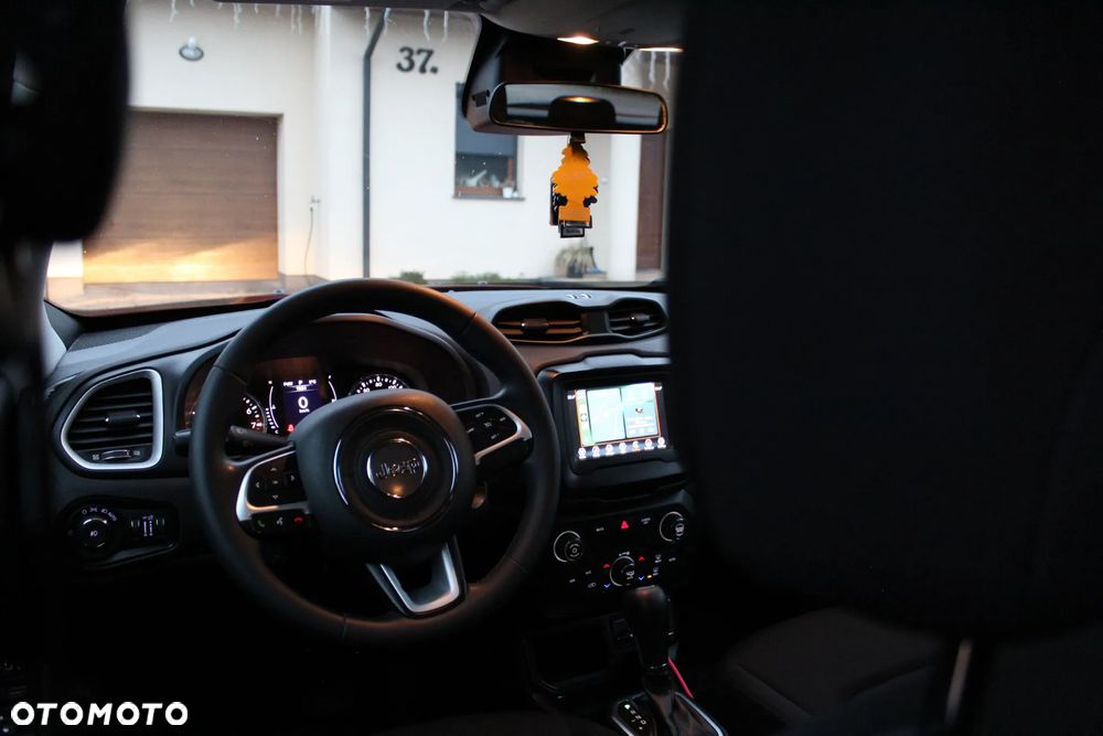 Jeep Renegade - 15