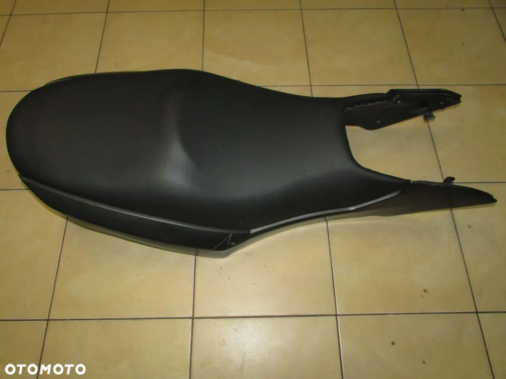 Aprilia RST 1000 Futura siedzenie kanapa fotel - 1