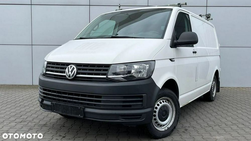 Volkswagen Transporter - 1