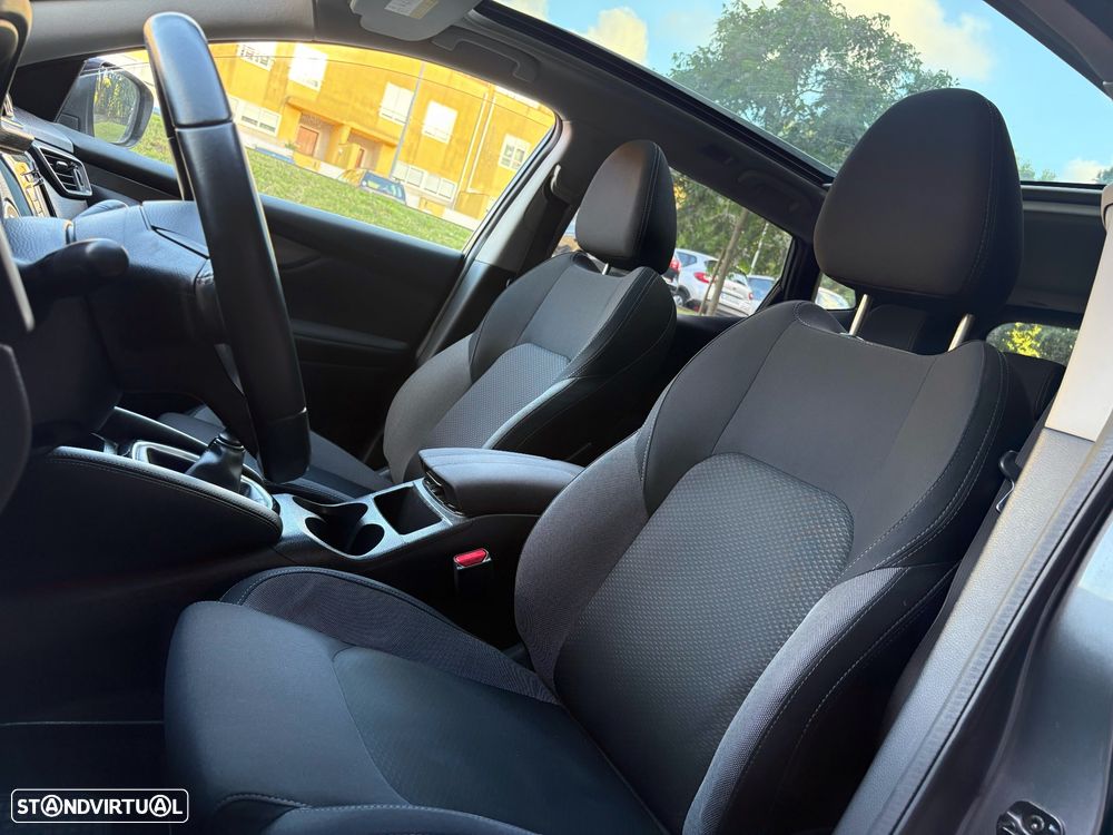 Nissan Qashqai 1.2 DIG-T N-Connecta RS 18 - 6