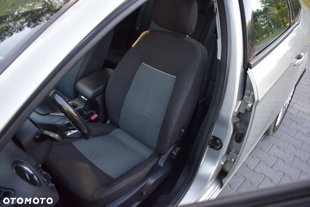Ford Mondeo - 9