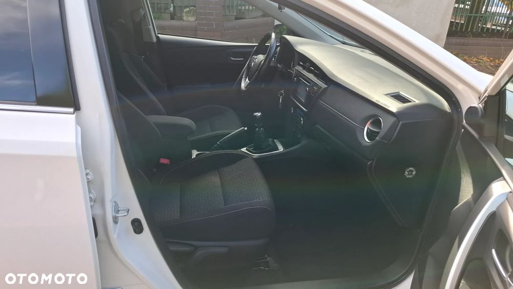Toyota Auris 2.0 D-4D Edition - 21