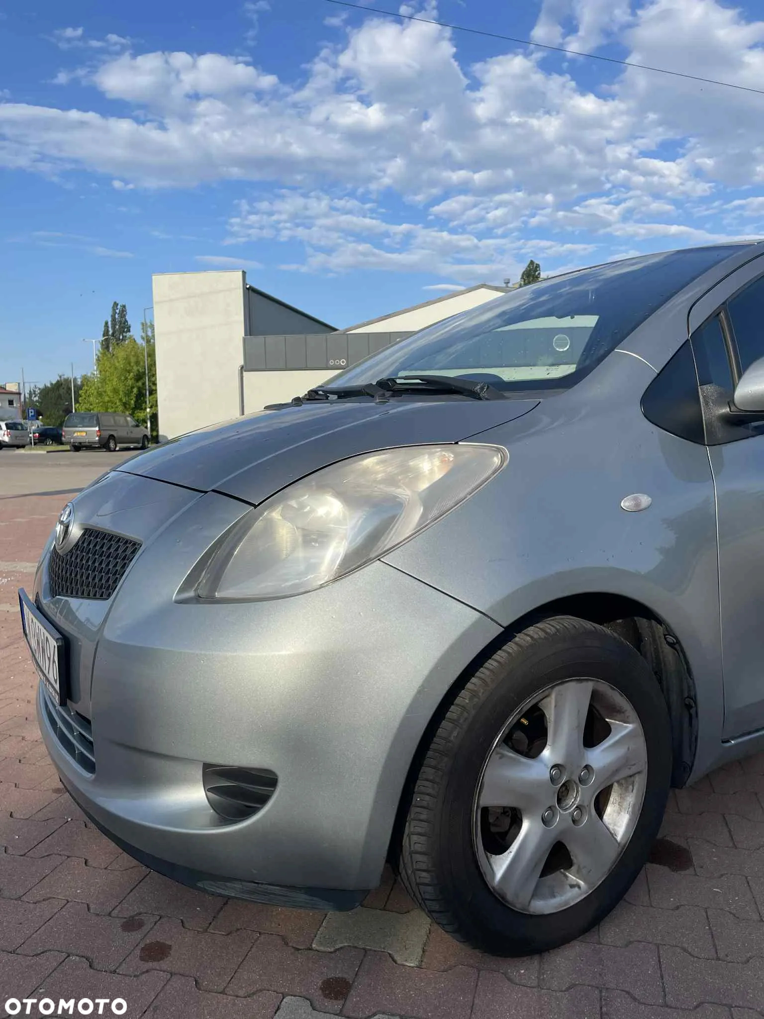 Toyota Yaris - 5