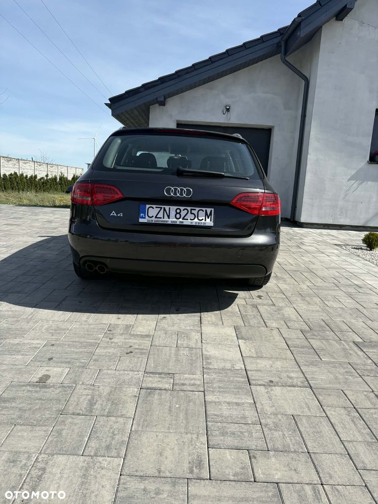 Audi A4 Avant - 4