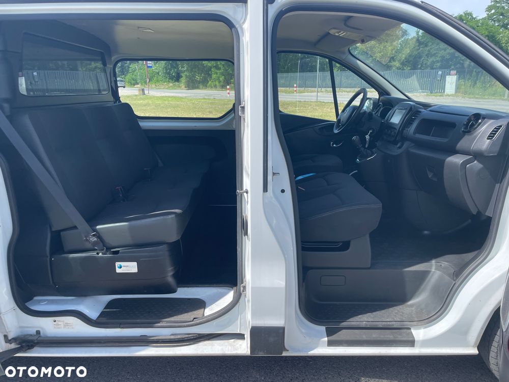 Renault TRAFIC - 12