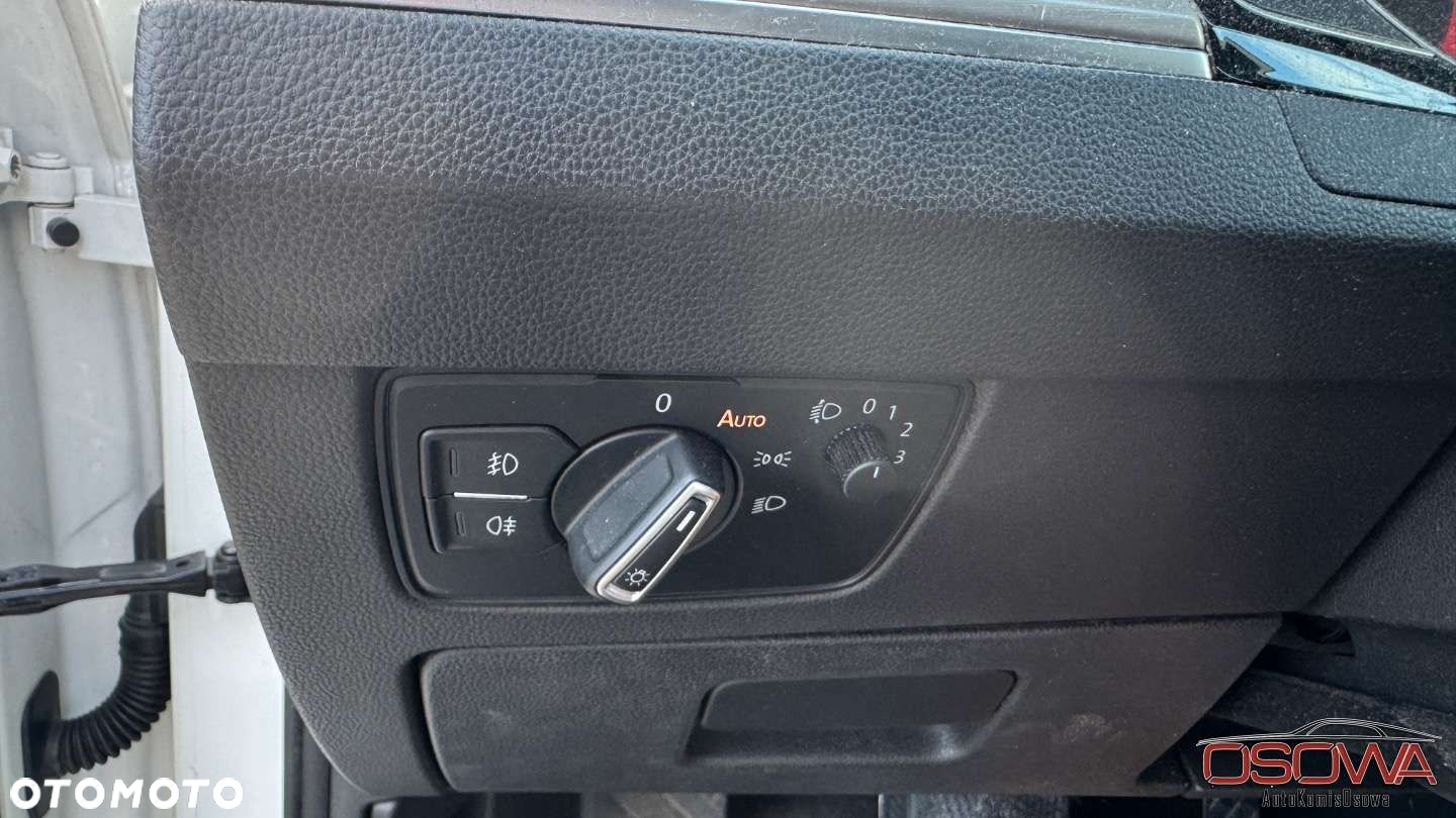 Volkswagen Passat - 23