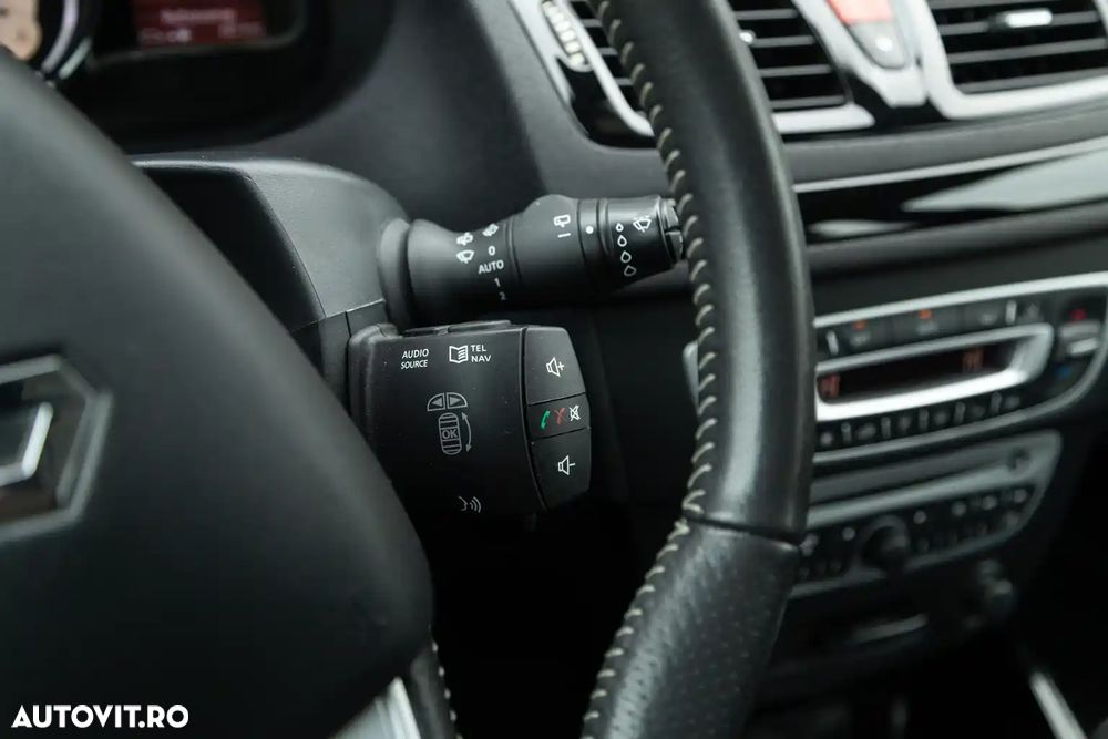 Renault Megane dCi 130 FAP BOSE Edition - 27