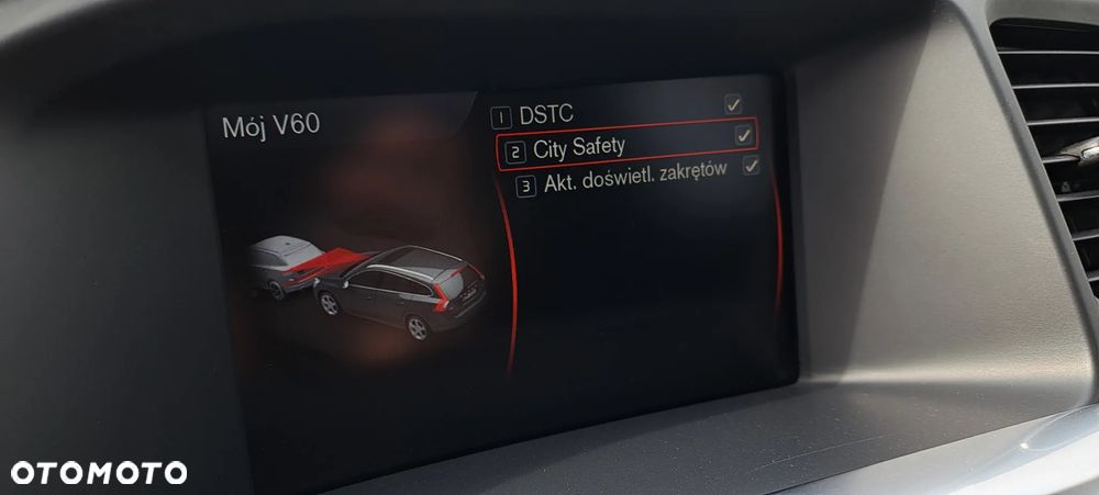 Volvo V60 D3 Geartronic Momentum - 23