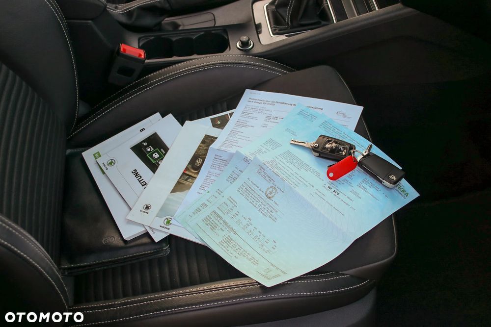 Skoda Octavia 2.0 TDI (Green tec) RS - 40