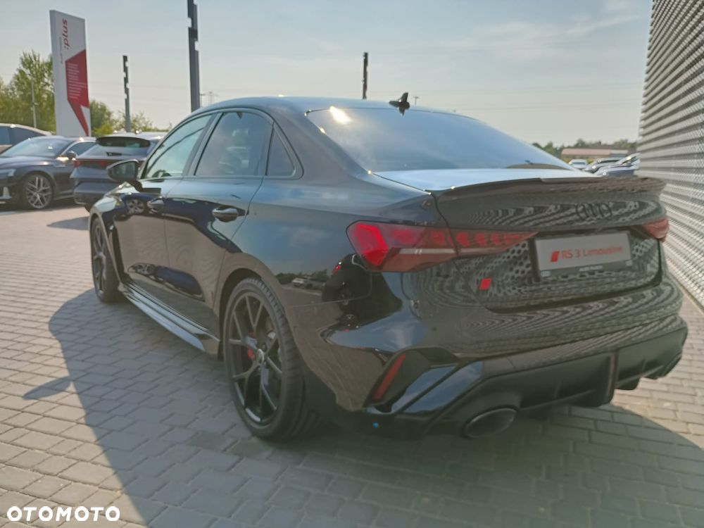 Audi RS3 Limousine - 7