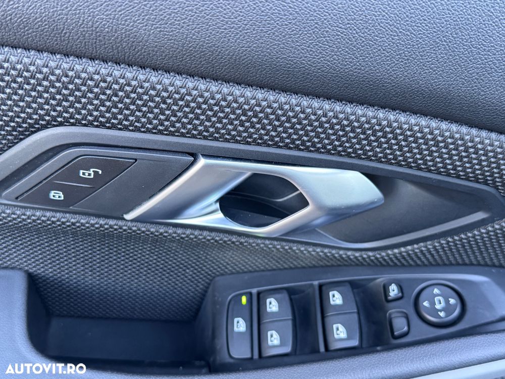 BMW Seria 3 320d xDrive AT MHEV - 27