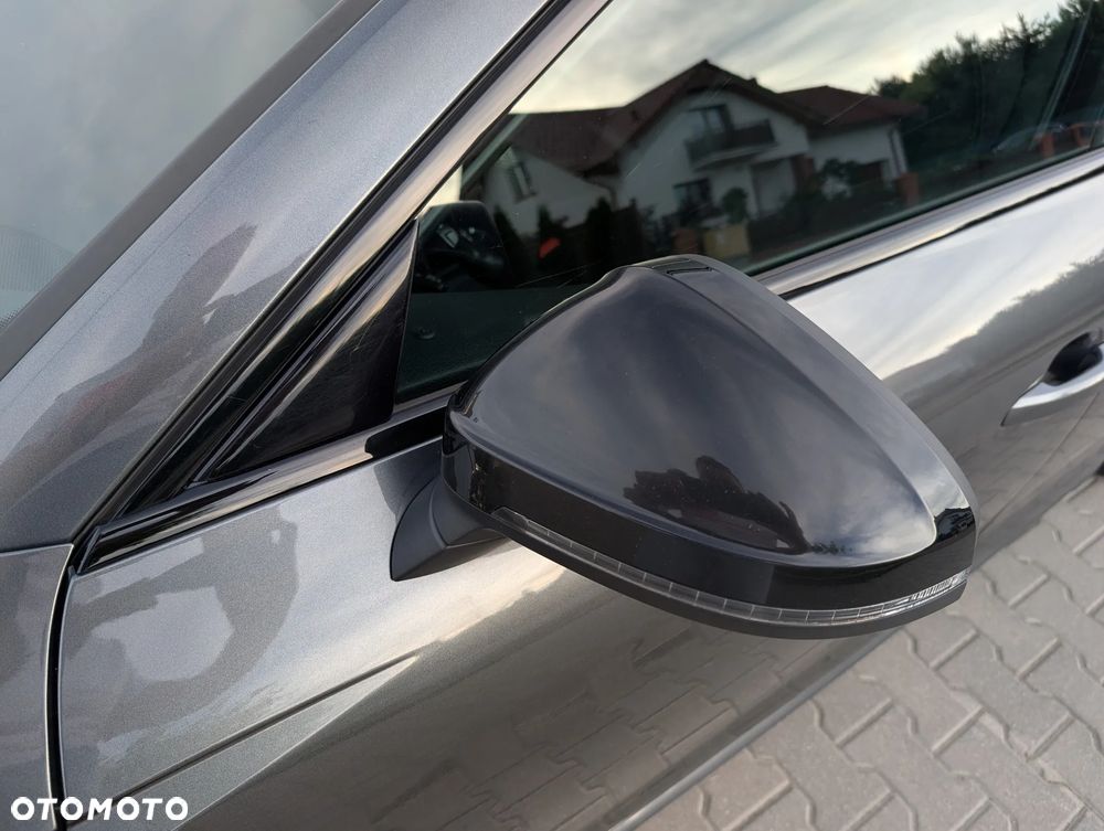 Audi A4 Avant 40 TFSI S tronic S line - 37