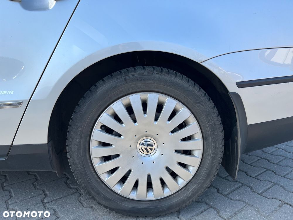 Volkswagen Passat 1.8 TSI Sportline - 13