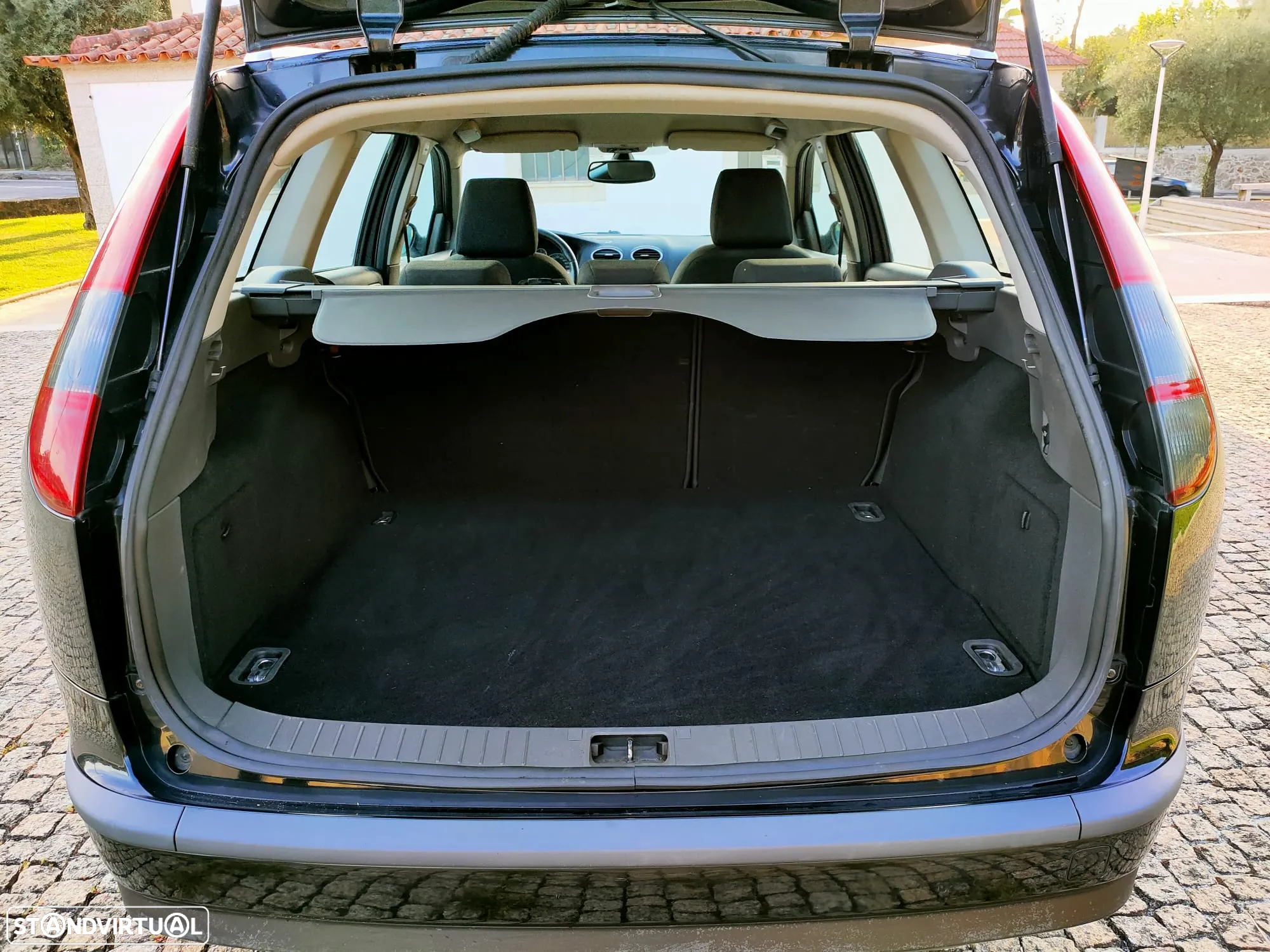 Ford Focus SW 1.6 TDCi Titanium - 14