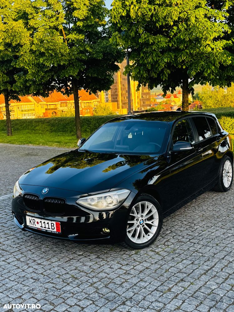 BMW Seria 1 120d Sport Line - 2
