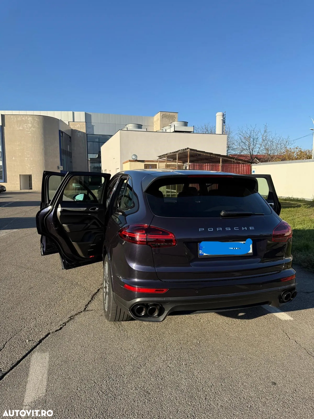 Porsche Cayenne Diesel Platinum Edition - 12