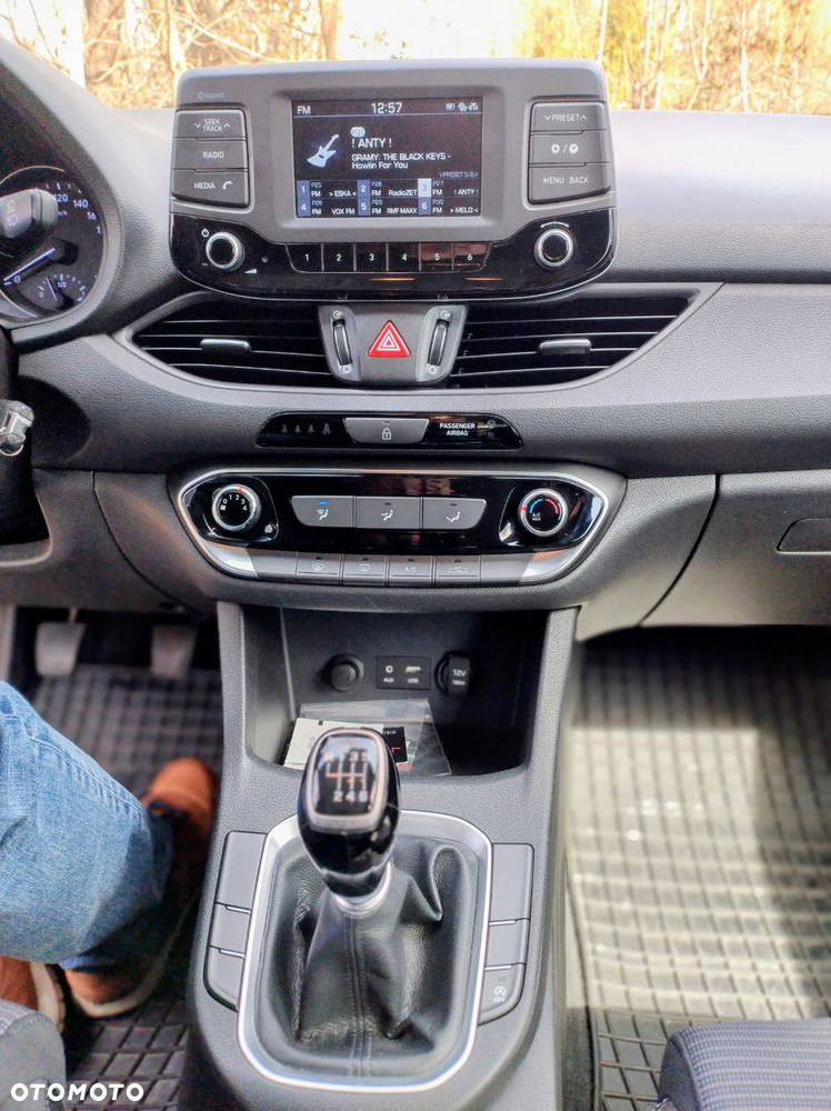 Hyundai i30 1.4 Classic + - 4