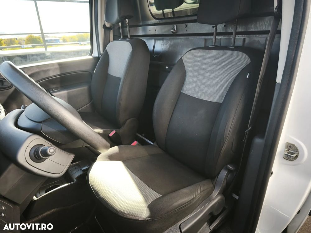 Renault Kangoo Maxi - 18