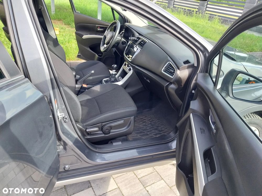 Suzuki SX4 S-Cross 1.4 SHVS Premium - 14