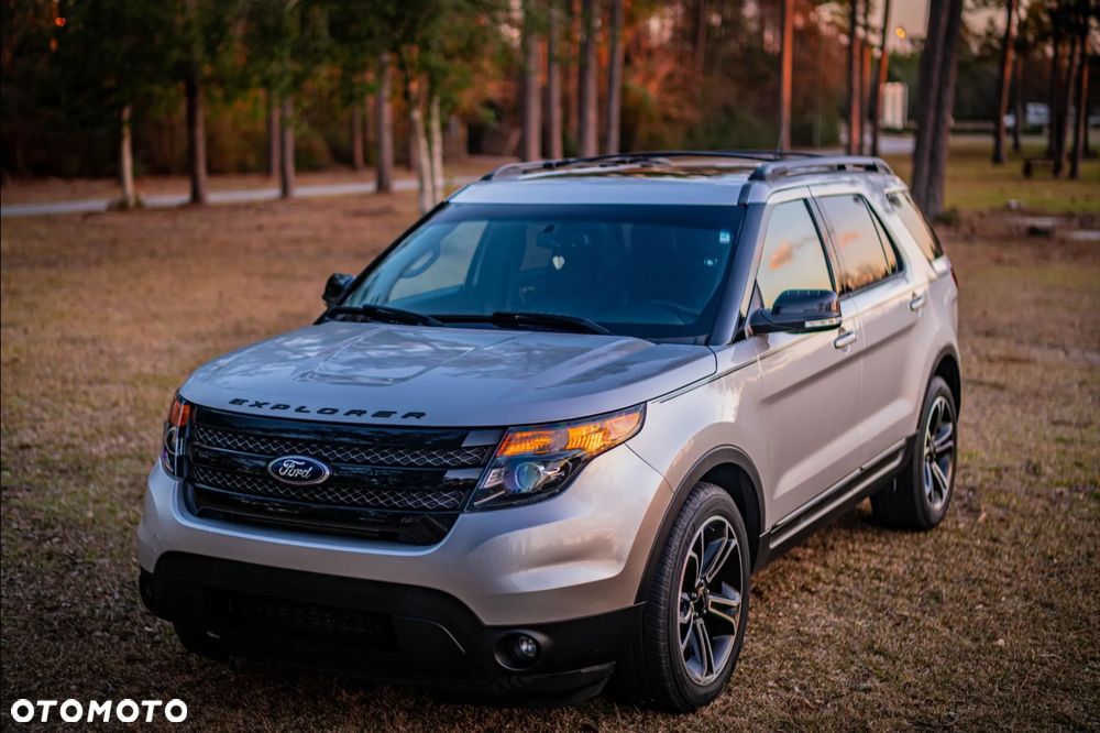 Ford Explorer - 4
