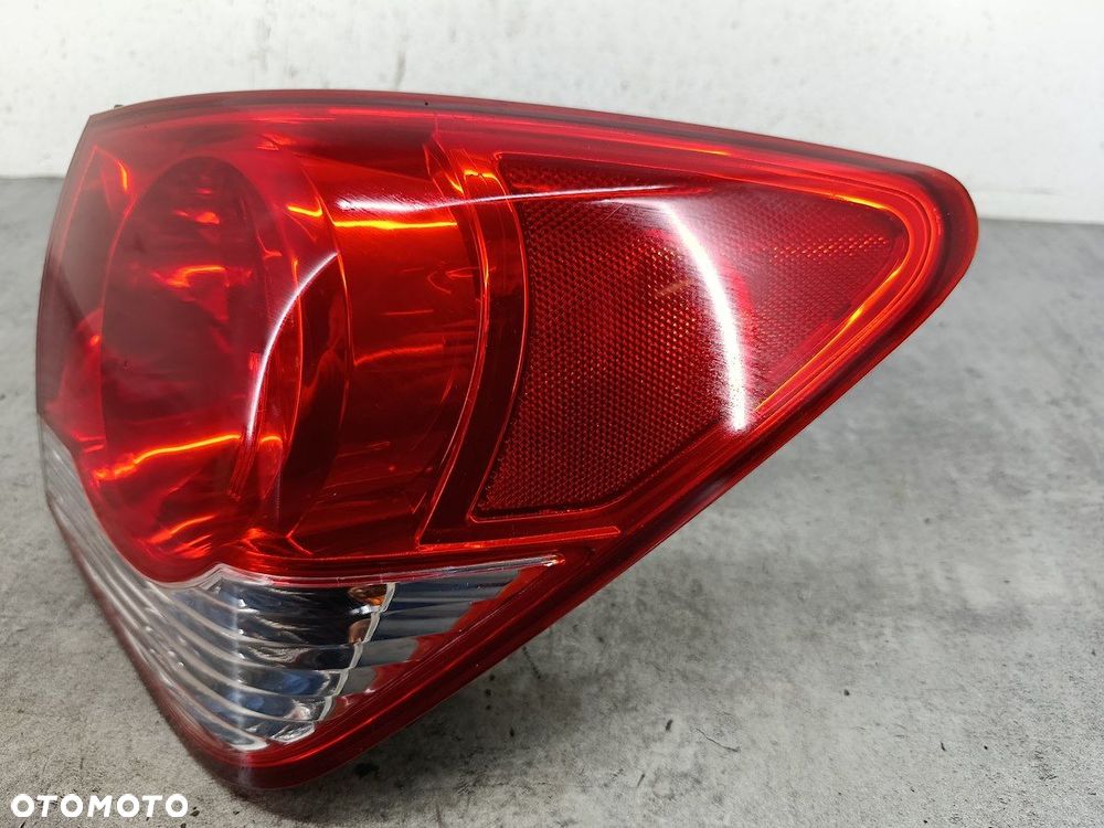 LAMPA TYLNA PRAWA CHEVROLET CRUZE I SEDAN - 6