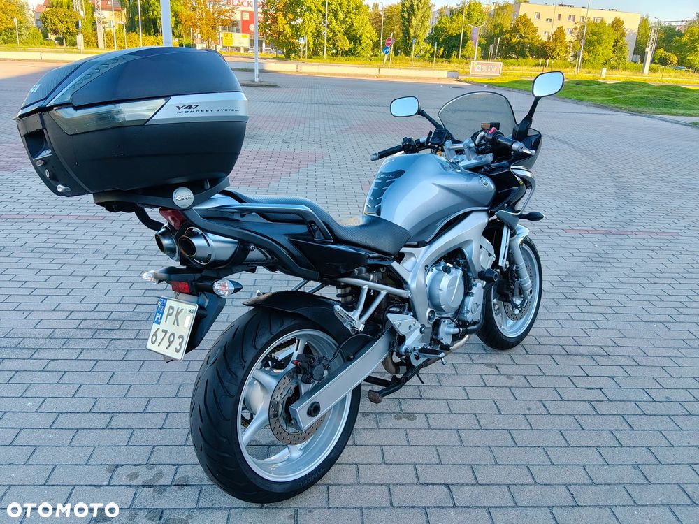 Yamaha FZ6 - 7