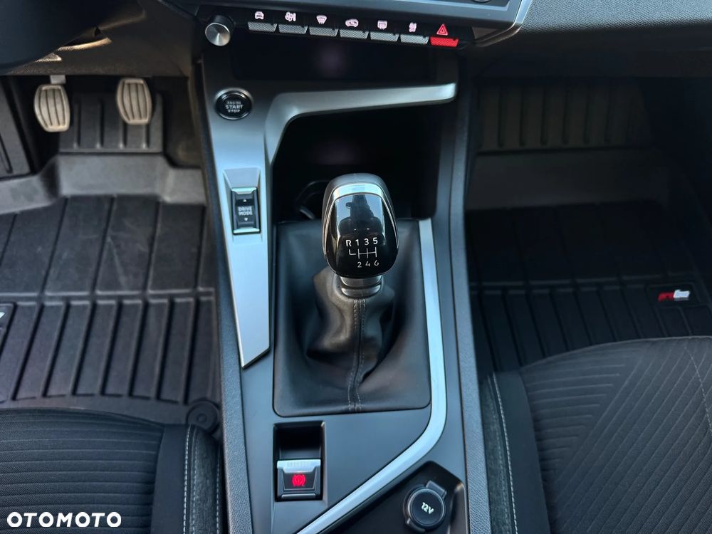 Peugeot 308 PureTech 130 Allure Pack - 19