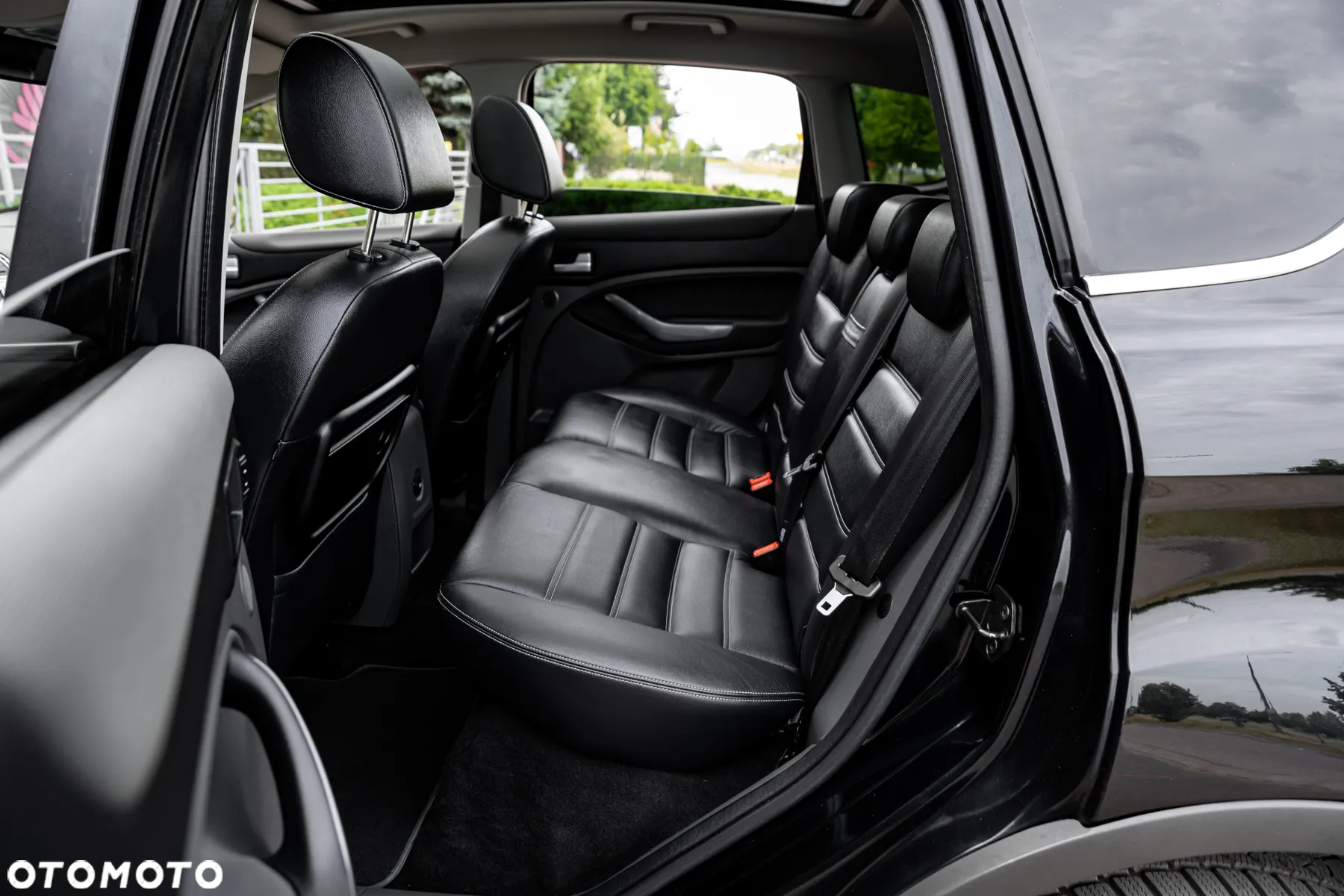 Ford Kuga 2.5 4x4 Titanium - 18
