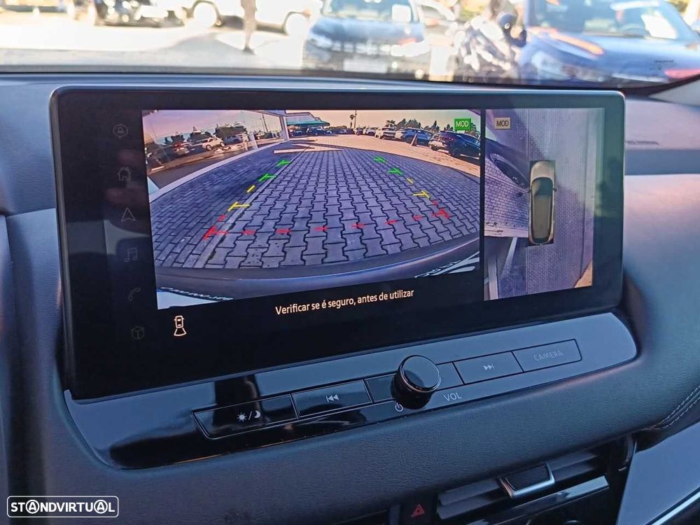 Nissan Qashqai 1.3 DIG-T N-Connecta Xtronic — fotografia 18