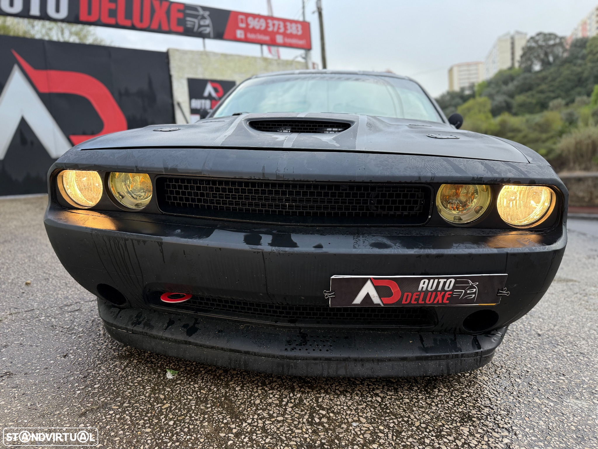 Dodge Challenger Auto SXT Plus - 4