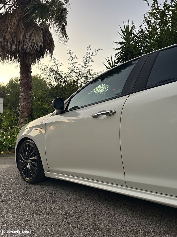 Alfa Romeo Giulietta 1.6 JTDm Sprint Speciale J18 - 20