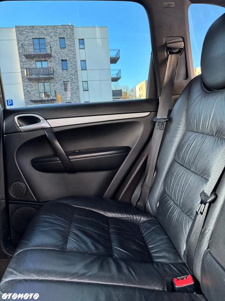 Porsche Cayenne - 18