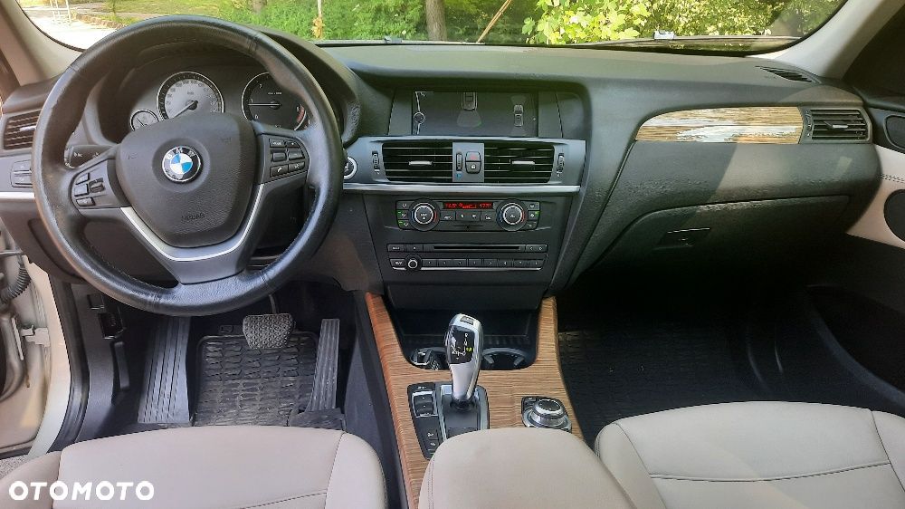 BMW X3 xDrive20d - 11